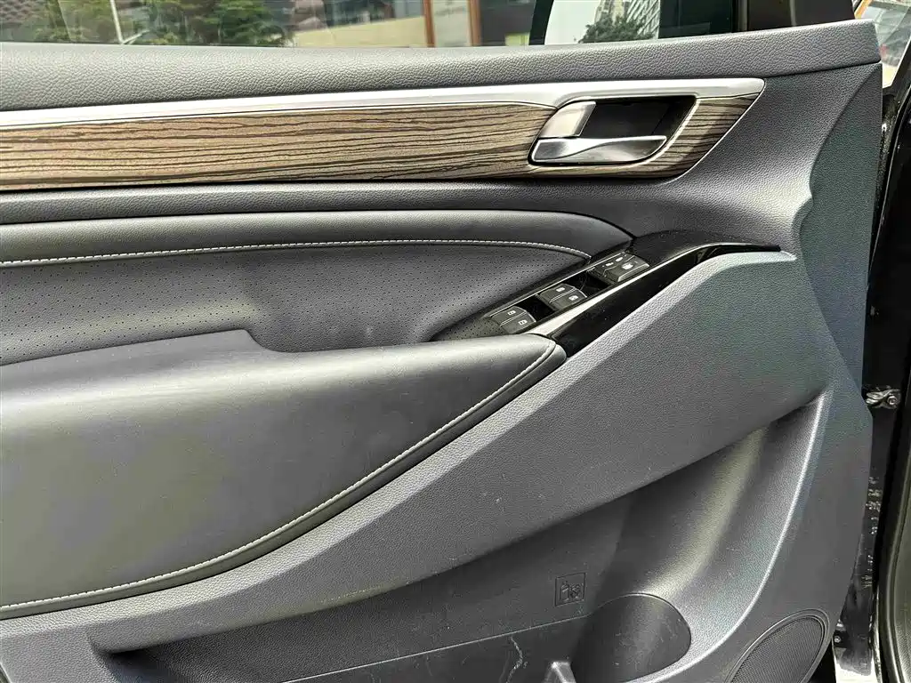 GAC Trumpchi Trumpchi M8 2021 Leading Show Series 390T Ultimate Edition фото 18