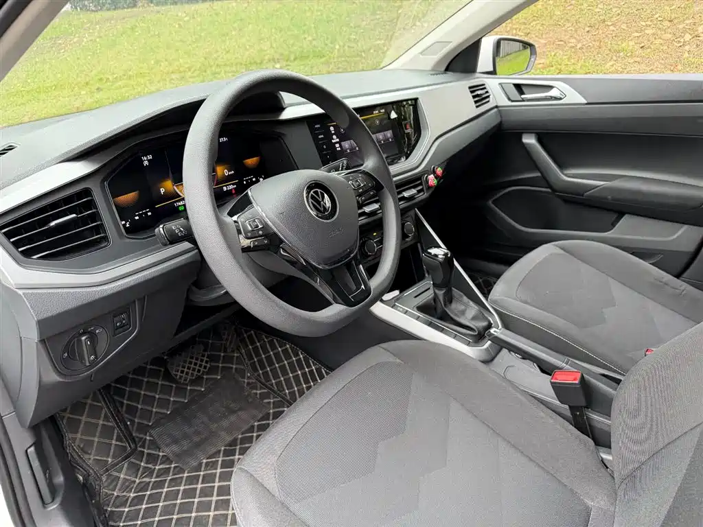 Volkswagen Polo 2023 Facelift Plus 1.5L Auto Joyful Living Edition фото 7