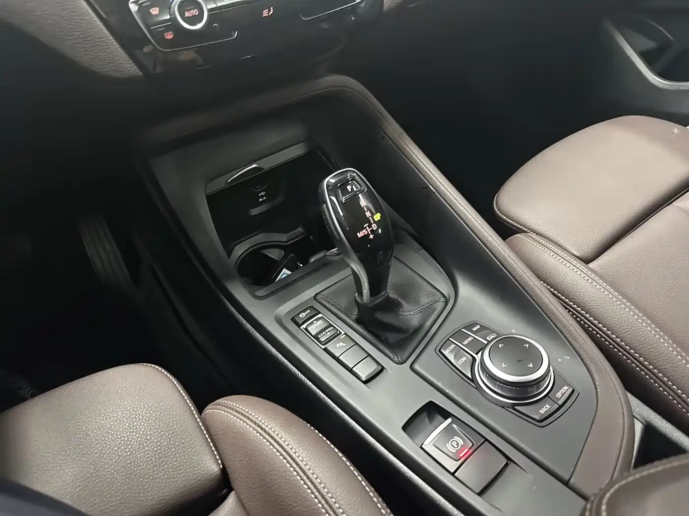 BMW X1 2022 sDrive25Li Leading фото 9
