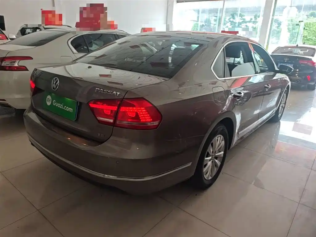 Volkswagen Passat 2015 1.8TSI DSG Honor Edition фото 7
