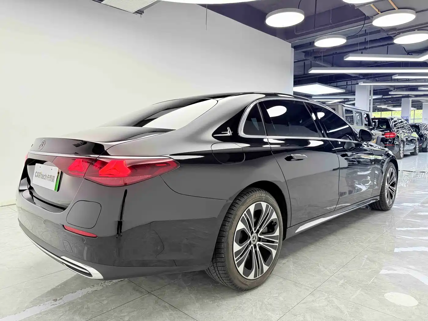 Mercedes-Benz E-Class New Energy 2024 E 350 e L Plug-in Hybrid Sedan фото 6