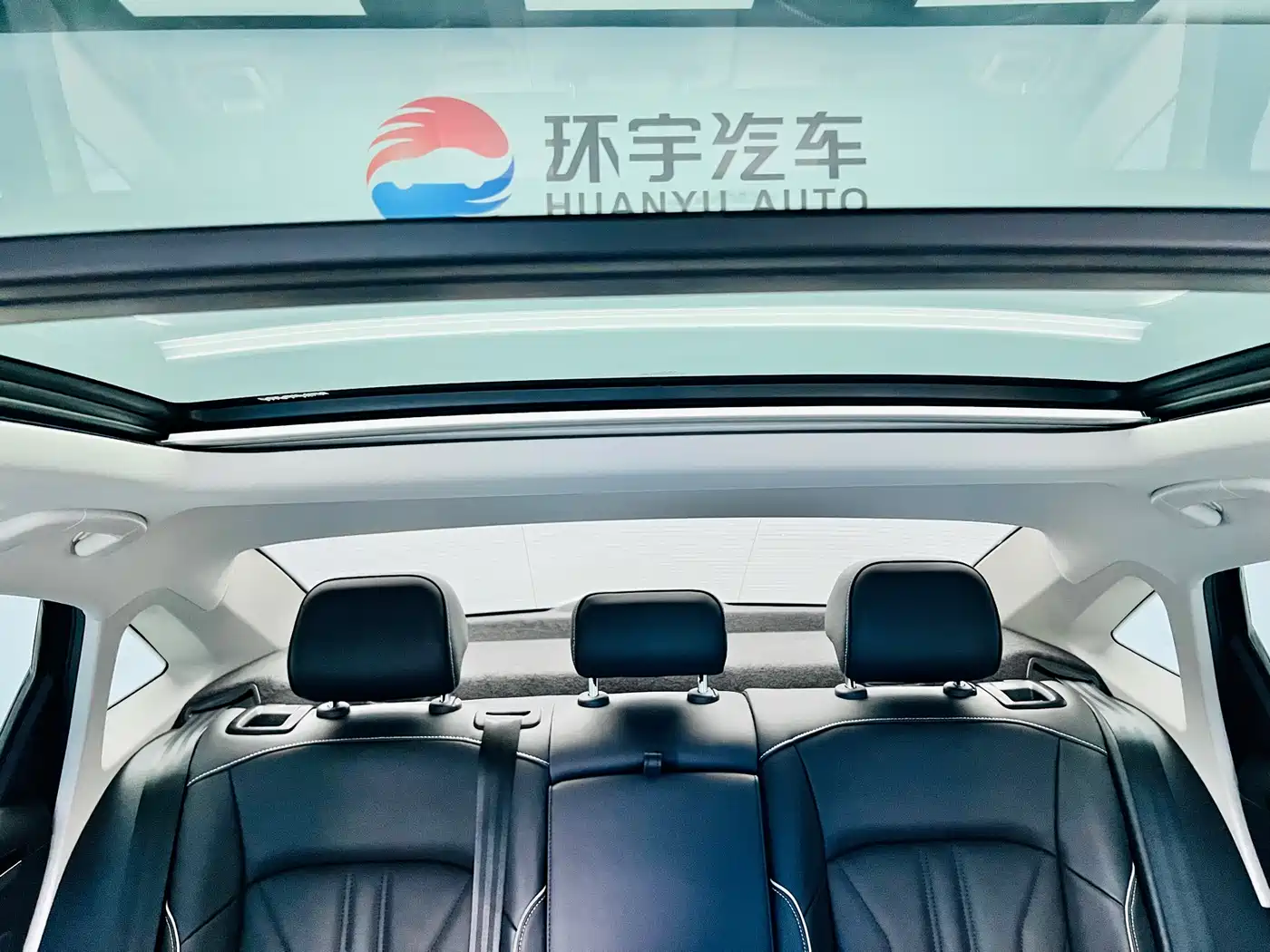 Volkswagen Passat 2023 Facelift 330TSI Starlight Elite Edition фото 17