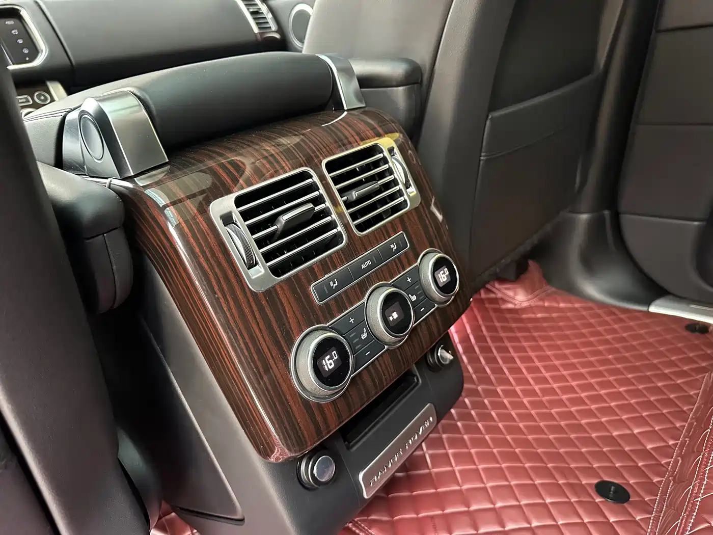 Land Rover Range Rover 2016 3.0 SC V6 Vogue фото 10
