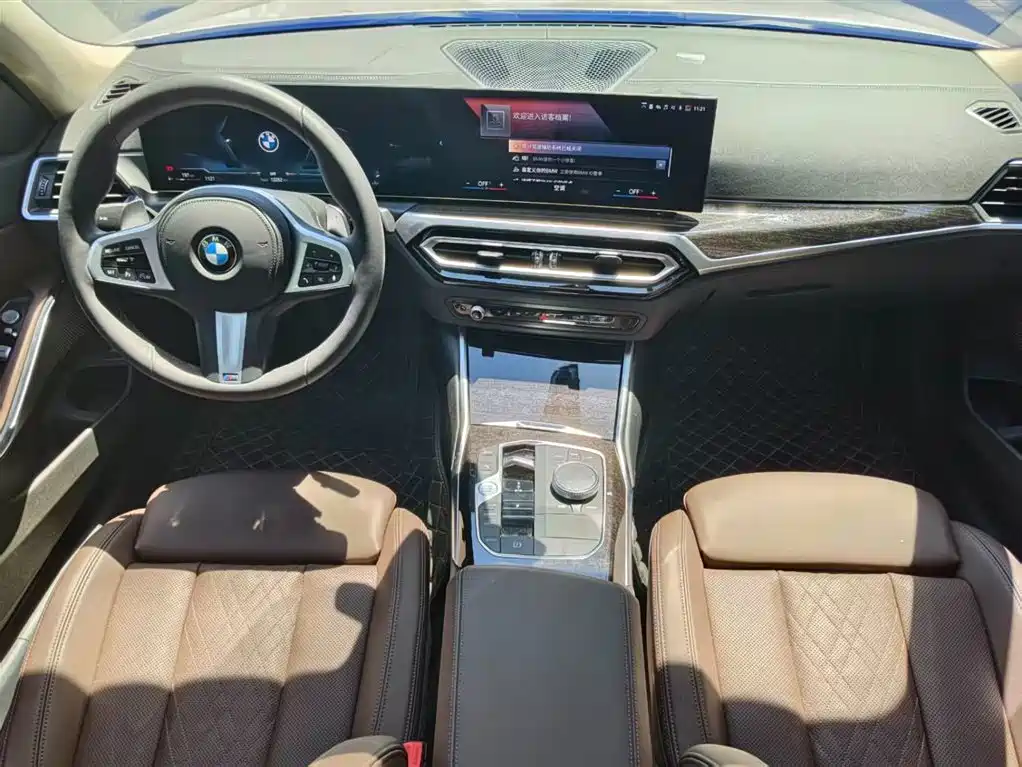 BMW 3 Series 2023 325Li M Sport Package фото 9