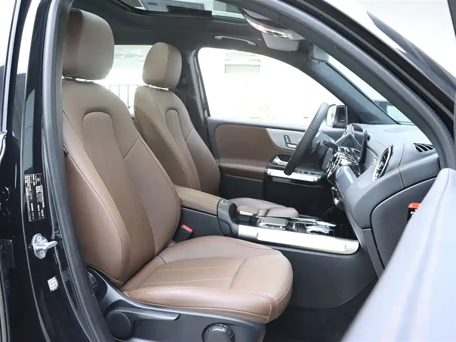 Mercedes-Benz GLB 2022 Model GLB 200 Dynamic Edition фото 19