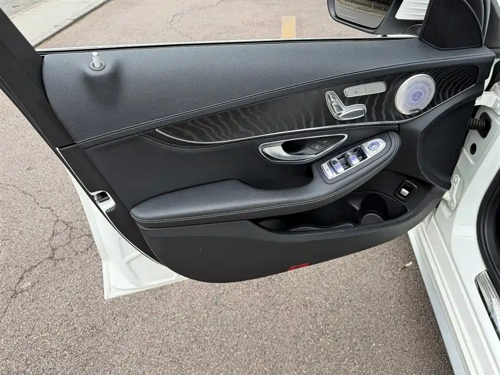 Mercedes-Benz C-Class 2019 Facelift C 260 L Sport фото 6