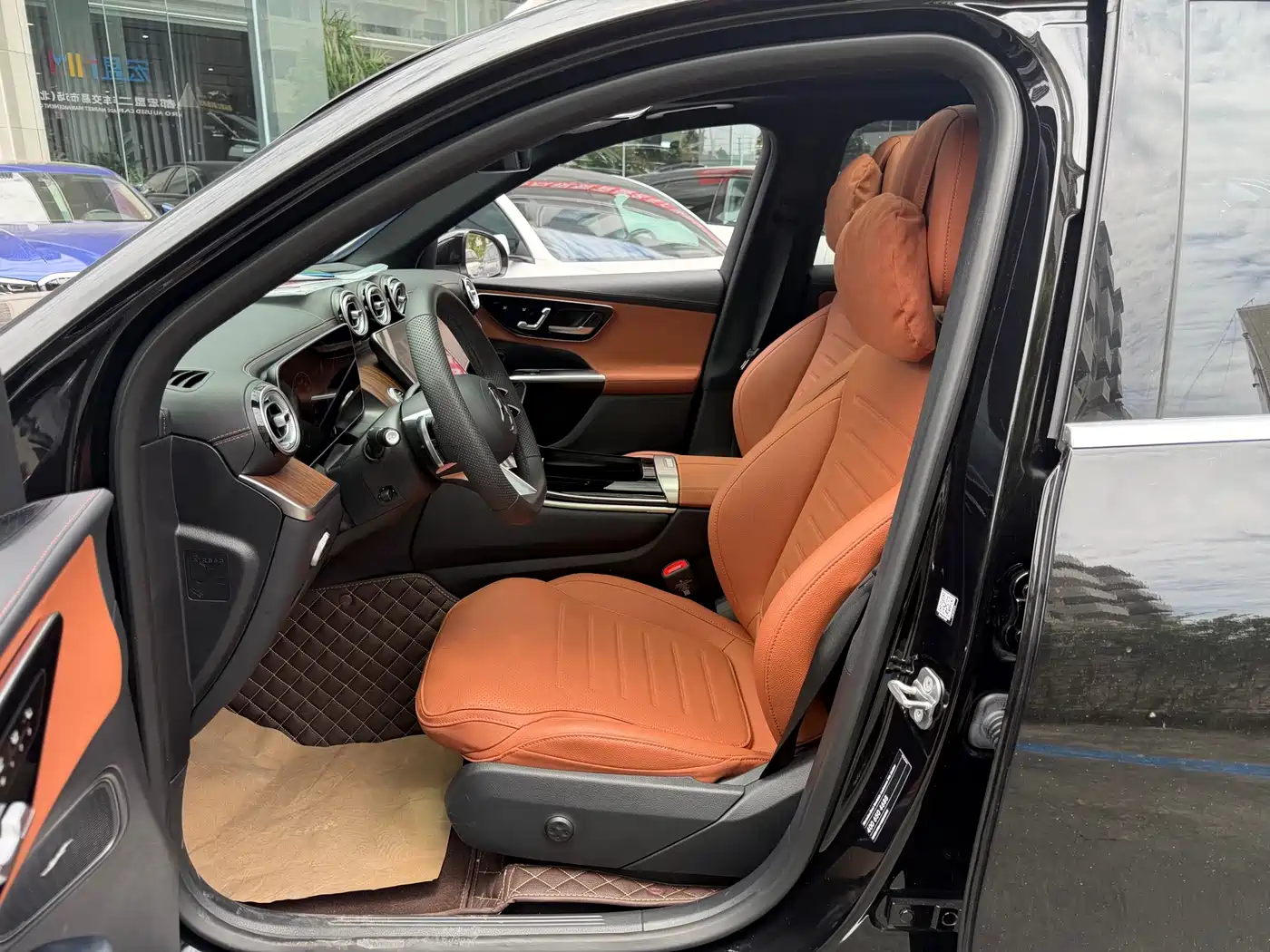 Mercedes-Benz GLC 2024 GLC 300 L 4MATIC Dynamic 5-seater фото 4