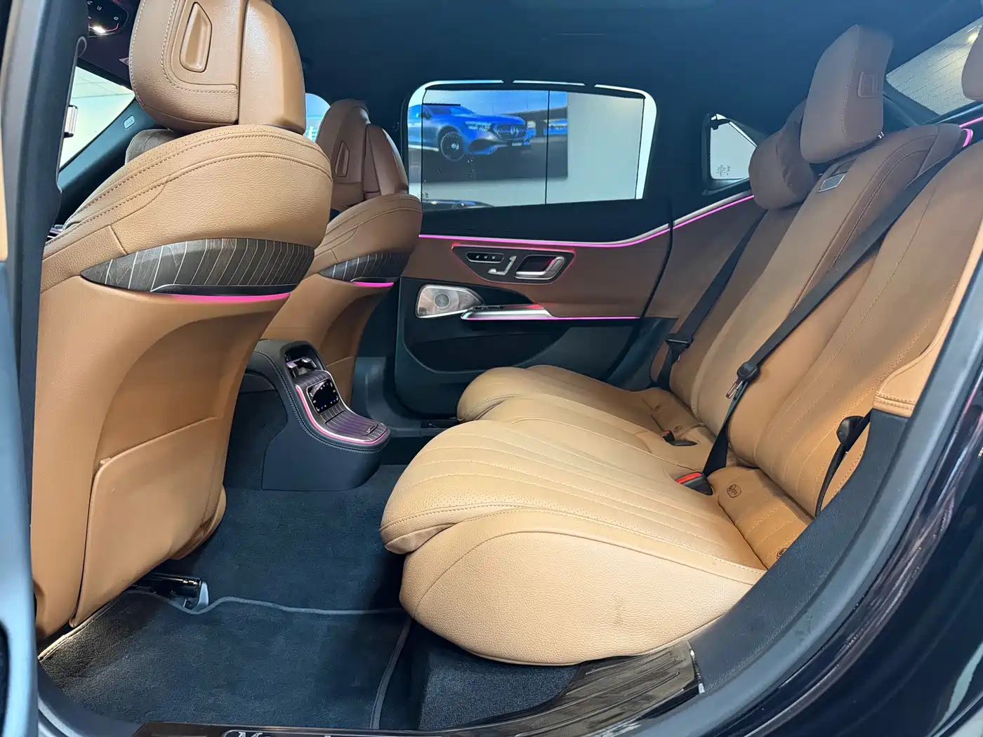 Mercedes-Benz E-Class 2024 E 300 L Premium фото 15