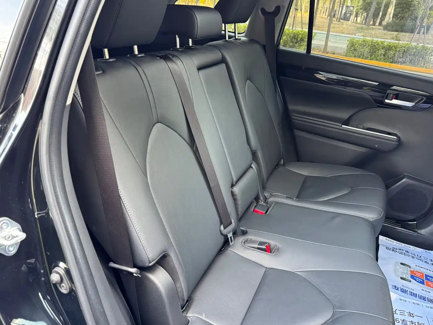 Toyota Highlander 2022 Model Dual Engine 2.5L 4WD Premium Edition 7-Seater фото 26