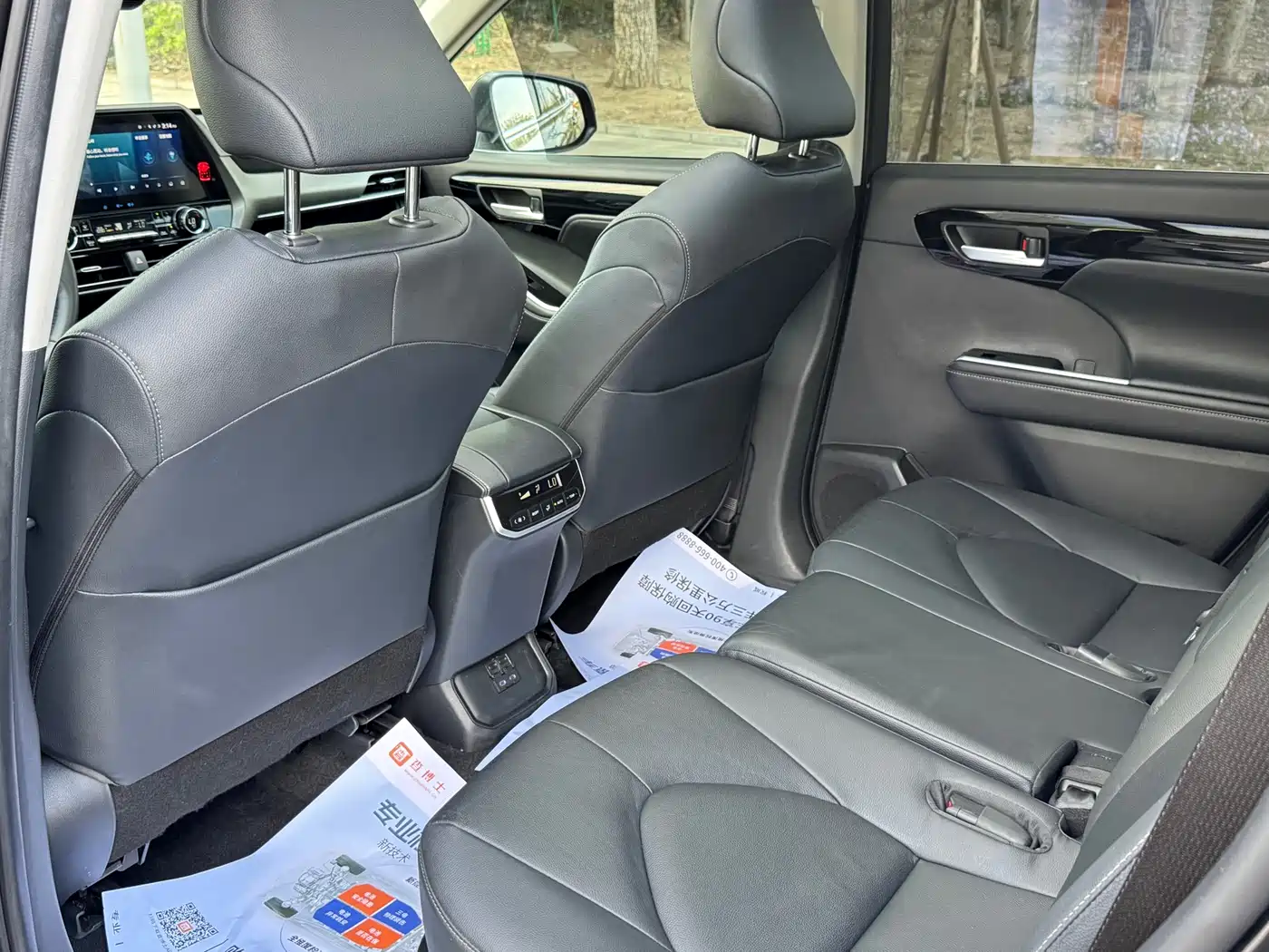Toyota Highlander 2022 Model Dual Engine 2.5L 4WD Premium Edition 7-Seater фото 23