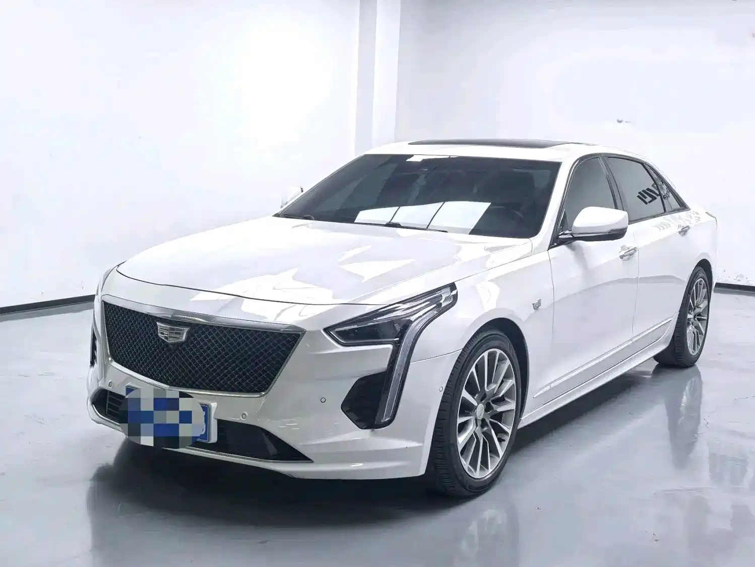 Фото 1 - Cadillac CT6