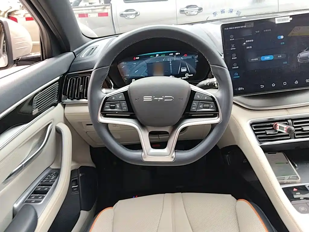Photo 11 - BYD Song PLUS PHEV