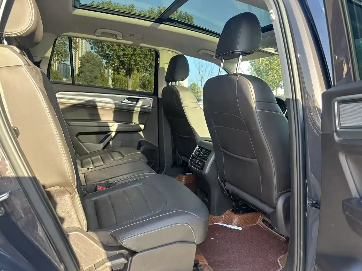 Volkswagen Teramont 2019 330TSI 2WD Luxury China VI фото 10