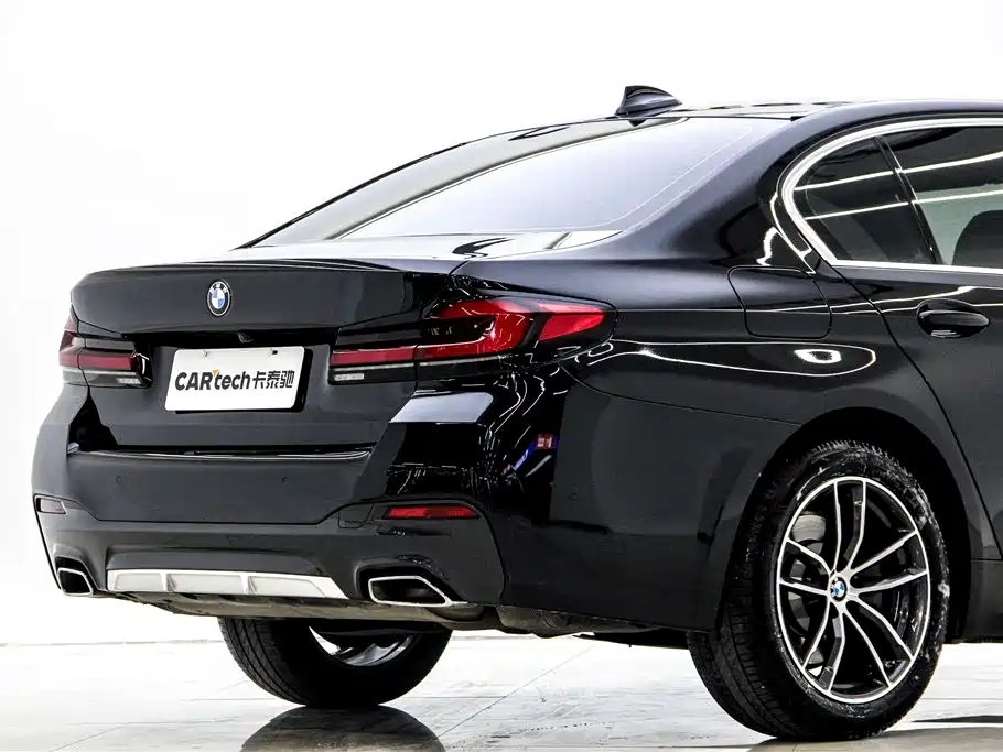BMW 5 Series 2023 530Li Leading M Sport Package фото 5