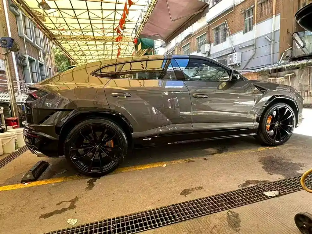 Lamborghini Urus 2024 2023 4.0T V8 S