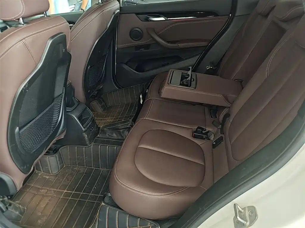 BMW X1 2020 sDrive20Li Fashion Model фото 17