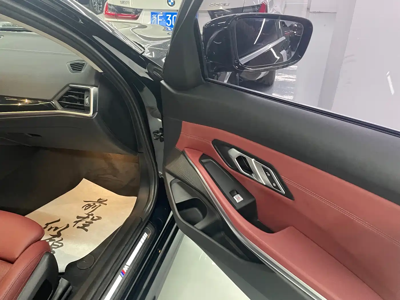 BMW 3 Series 2023 320Li M Sport Package фото 5