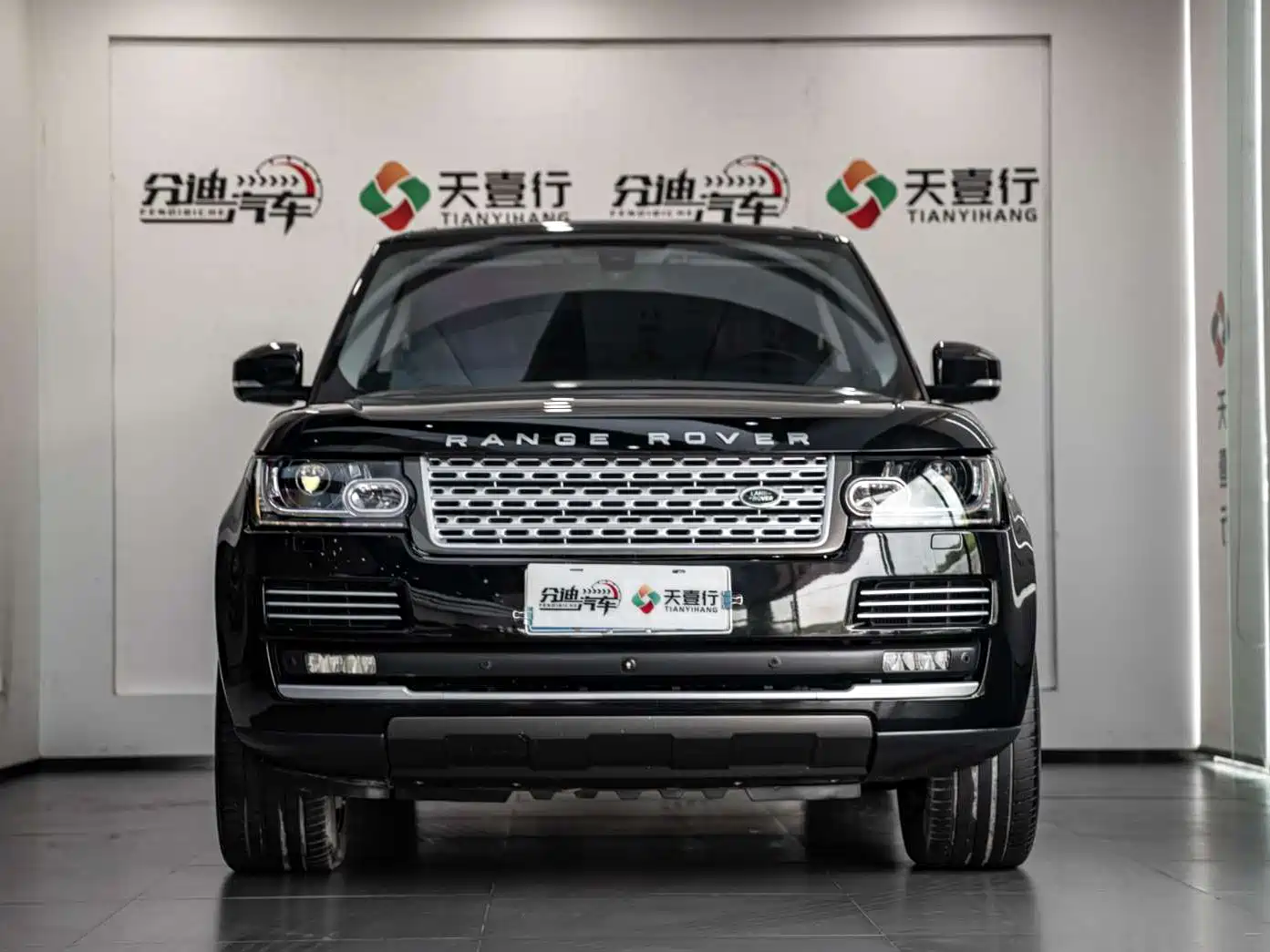 Land Rover Range Rover 2016 3.0 SC V6 Vogue SE Autobiography LWB фото 2