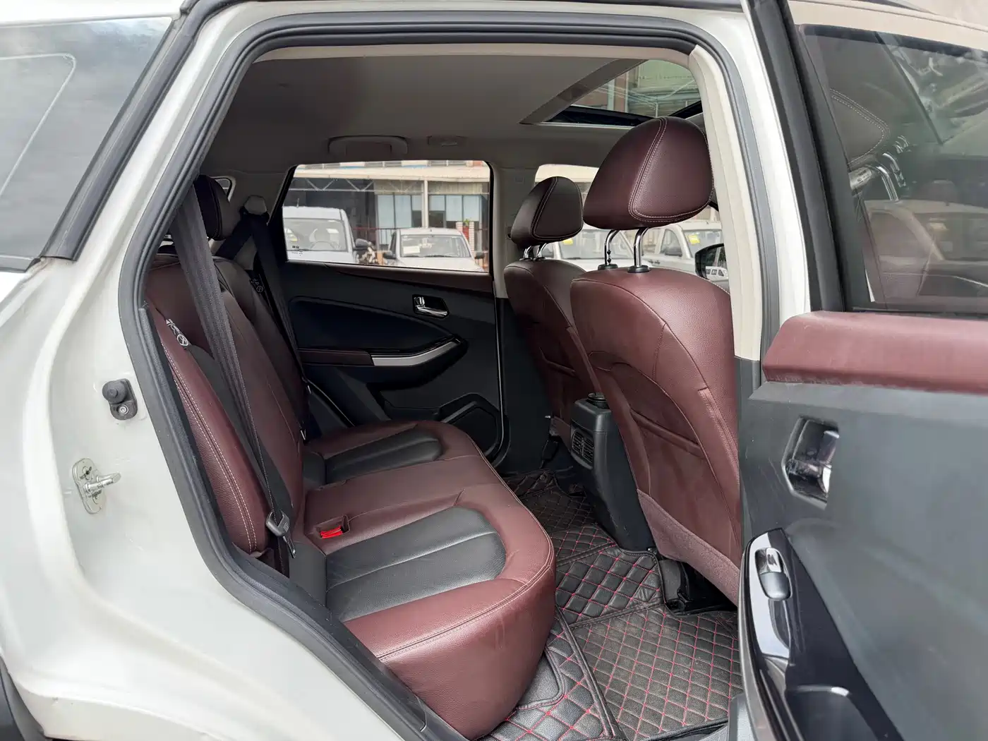 Venucia T70X 2017 2016 2.0L CVT Rui Qu Sport Edition