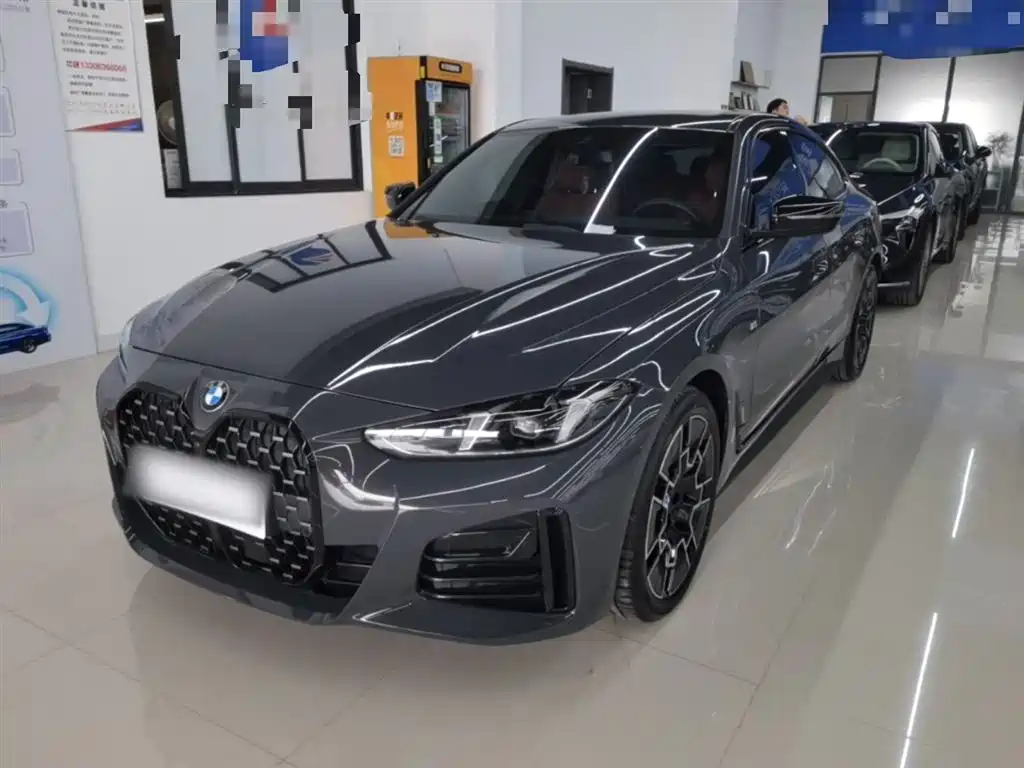 BMW 4 Series 2024 430i Gran Coupe M Sport Shadowline Package фото 2