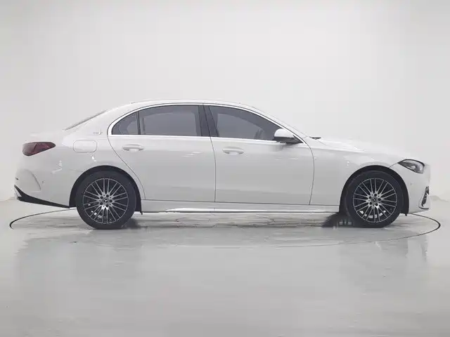 MERCEDES-BENZ CLASS C