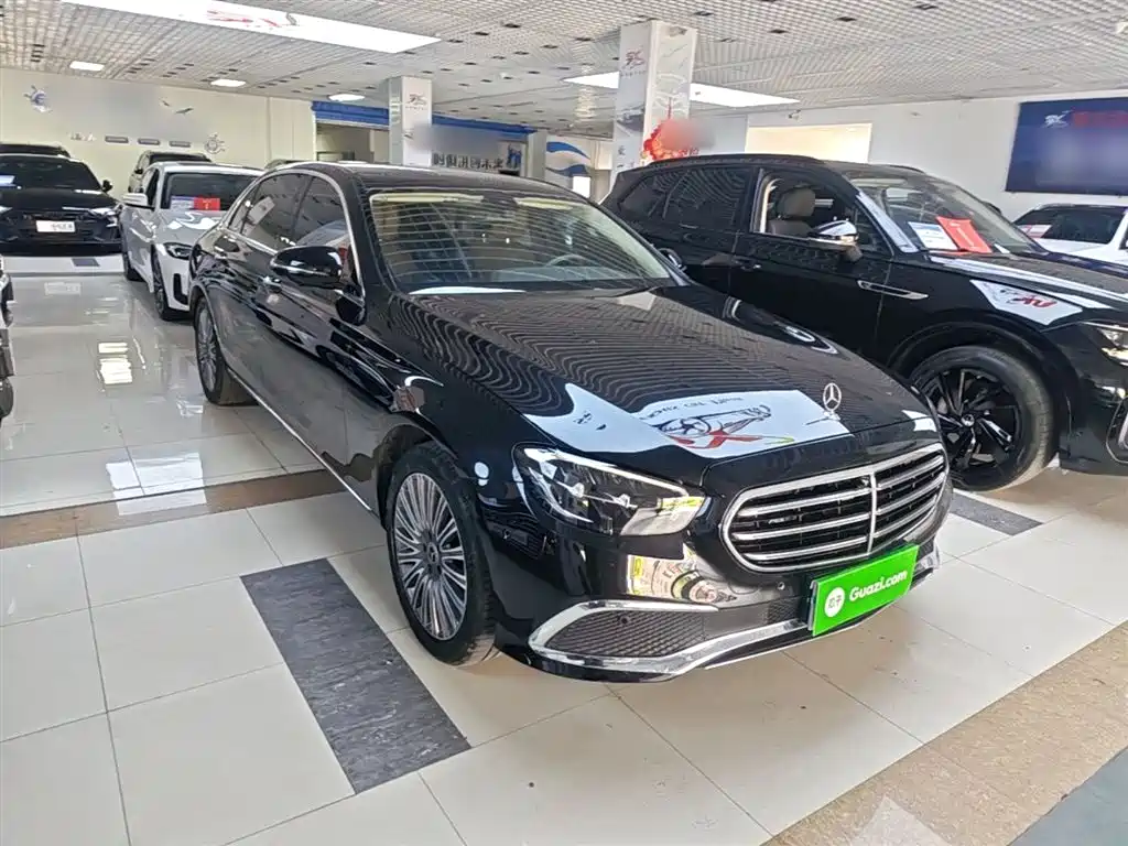 Mercedes-Benz E-Class 2023 E 300 L Fashion фото 4