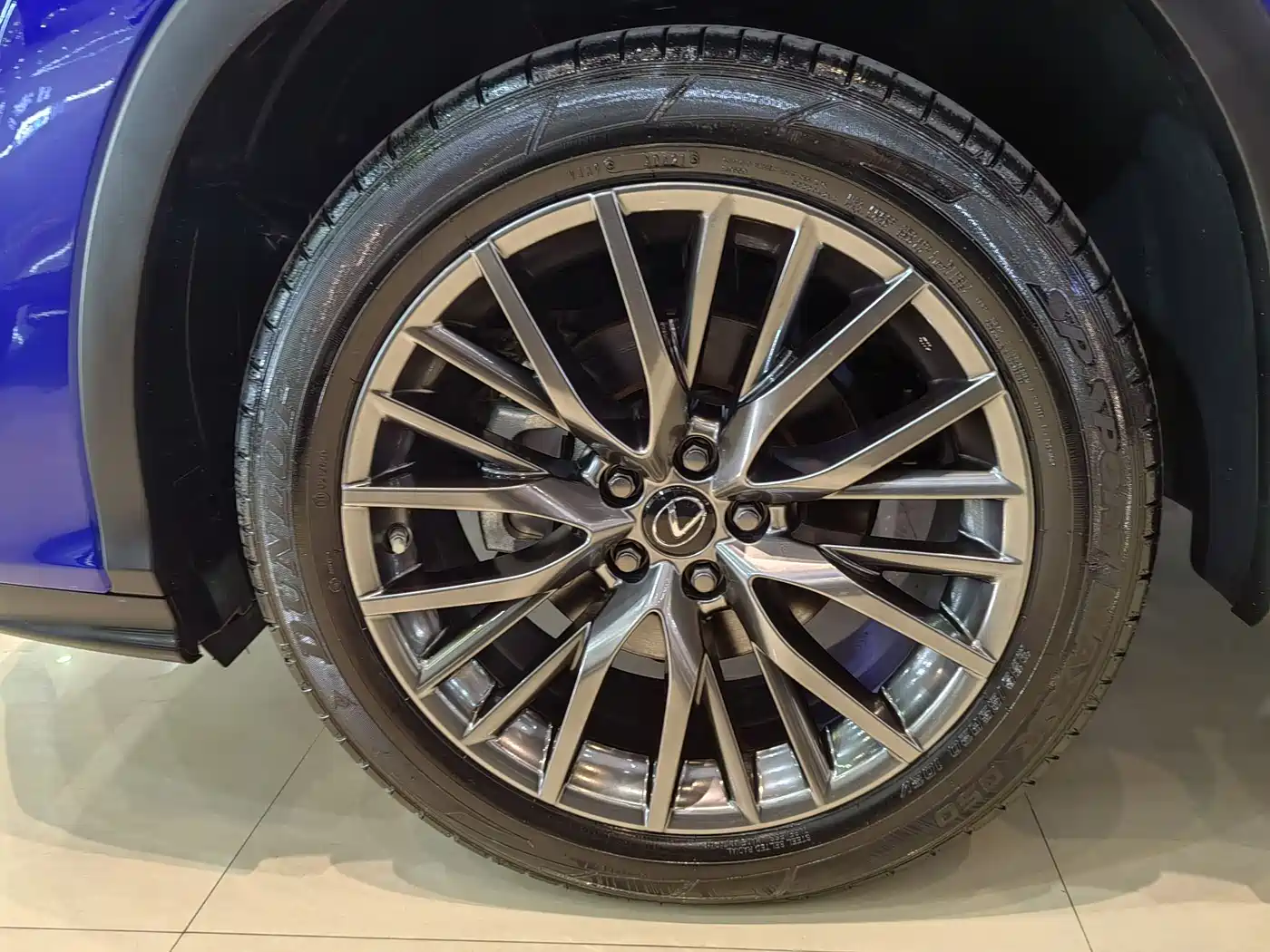 Lexus RX 2020 Facelift 300 AWD F SPORT фото 21
