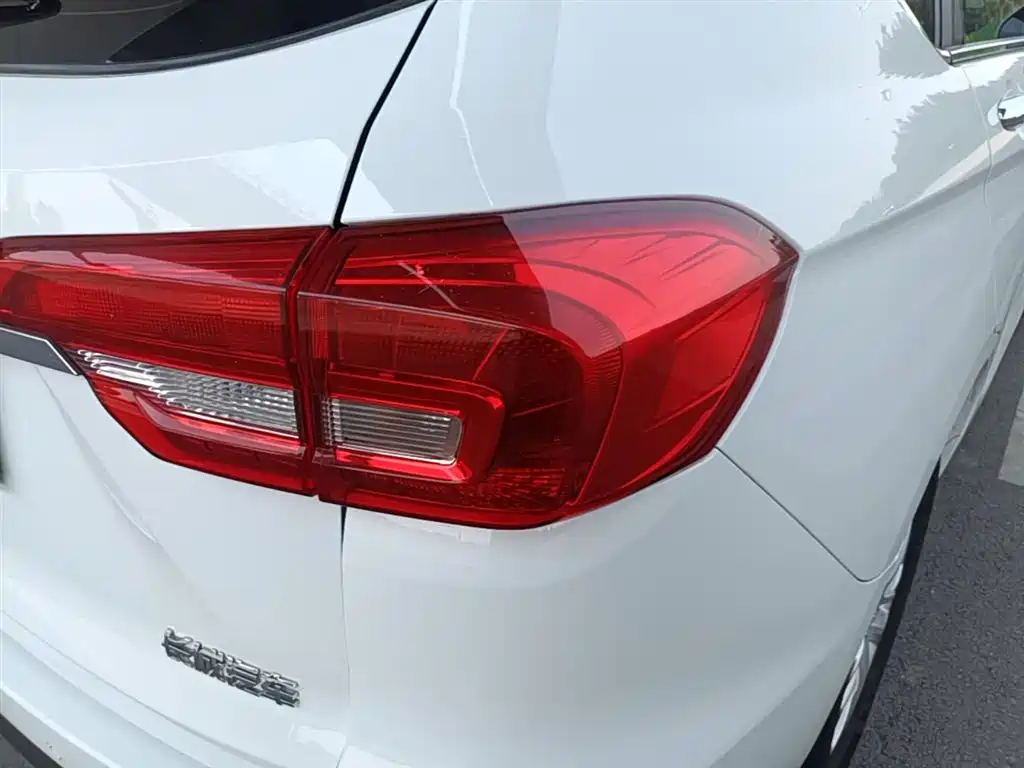 Haval M6 2019 1.5T DCT 2WD Value Edition (China VI) фото 8