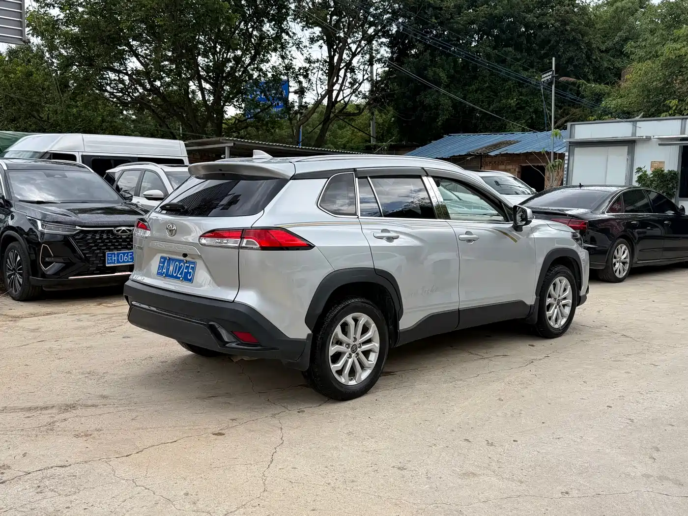 Toyota Frontlander 2022 2.0L CVT Elite фото 4