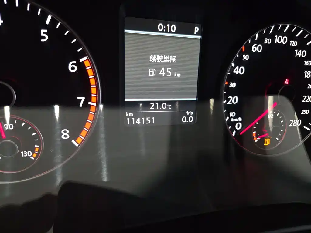 Volkswagen Passat 2015 1.8TSI DSG Prestige Edition фото 4