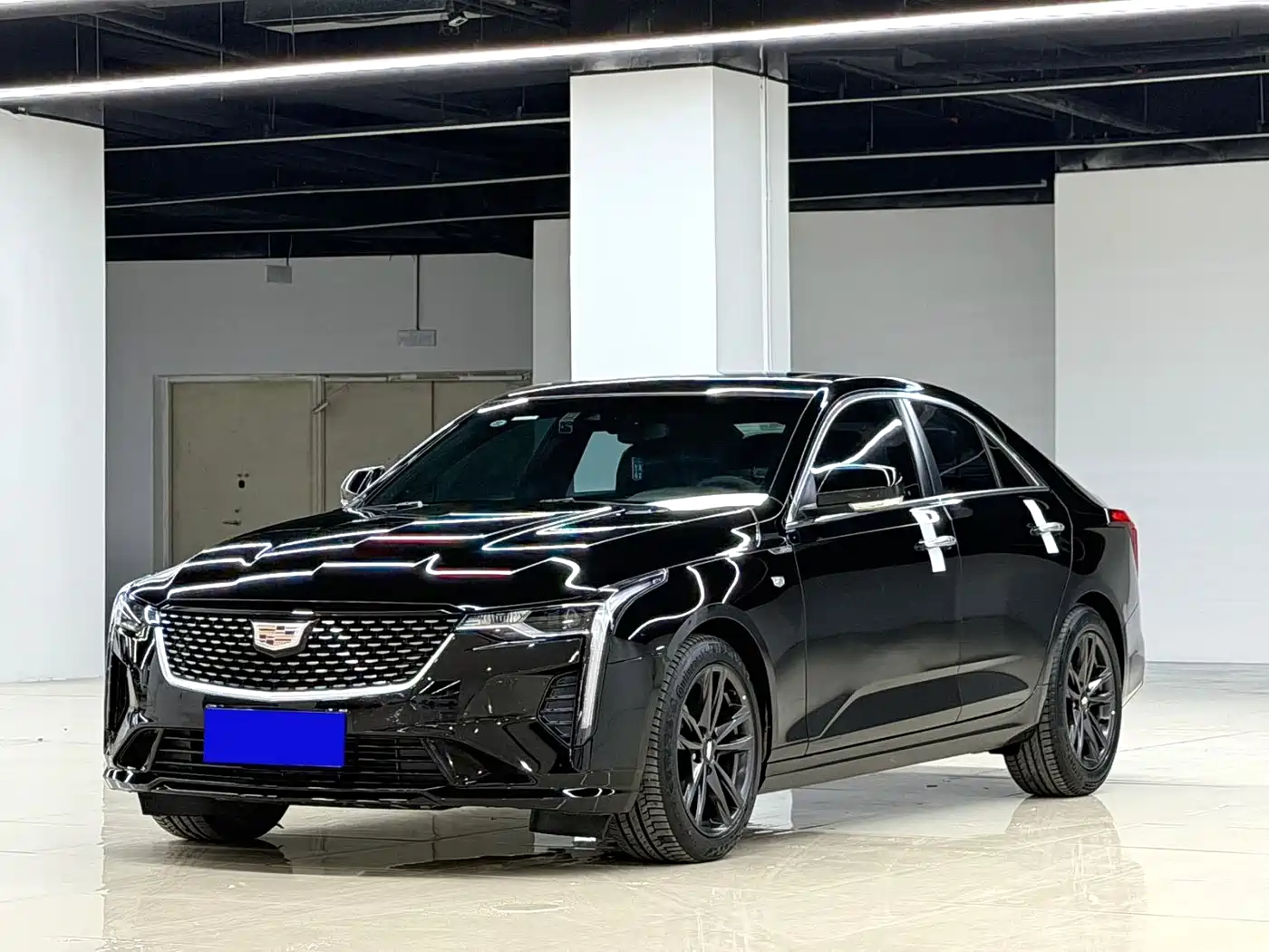 Cadillac CT4 2023 28T Luxury Model