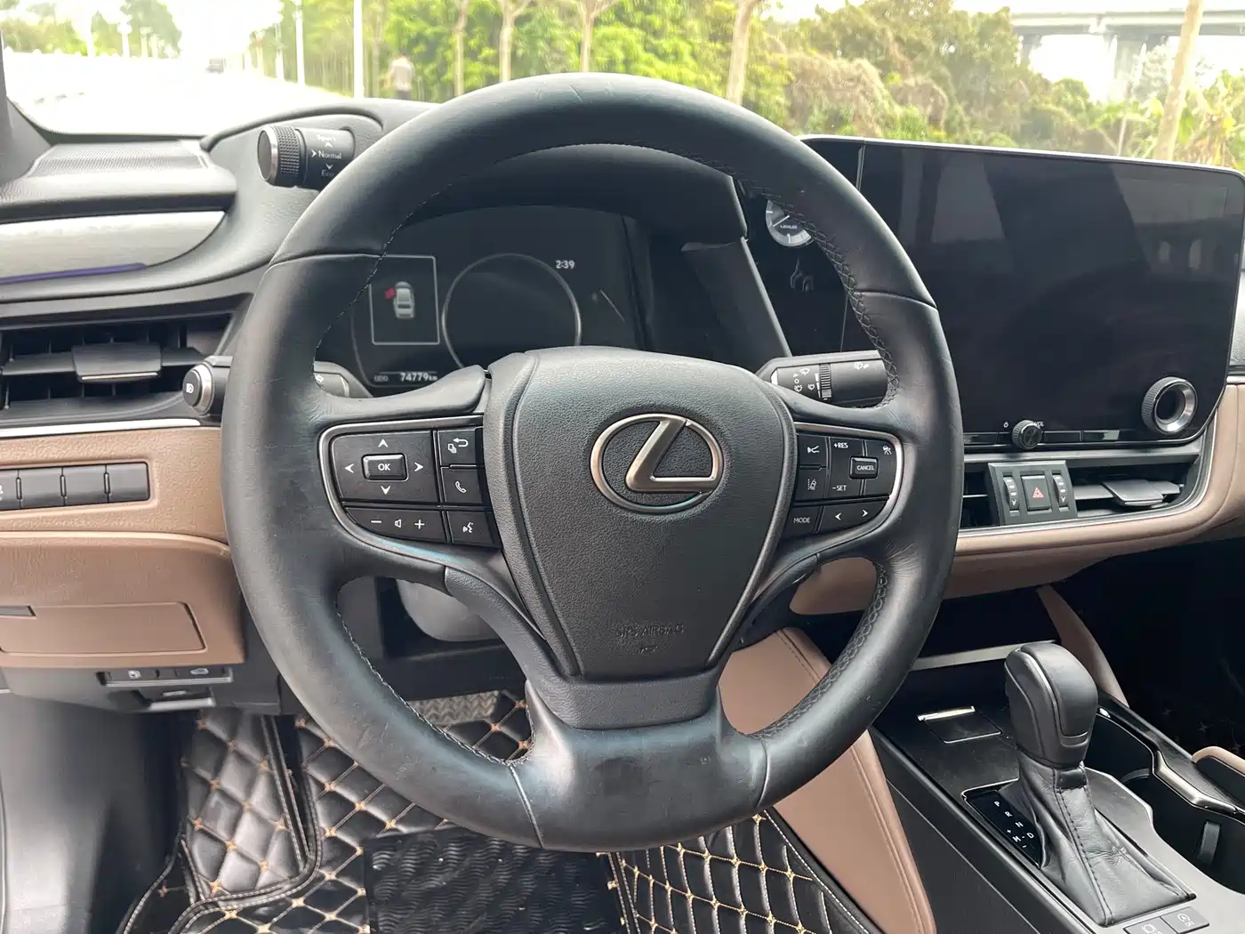 Lexus ES 2025 200 Ultimate Edition фото 22