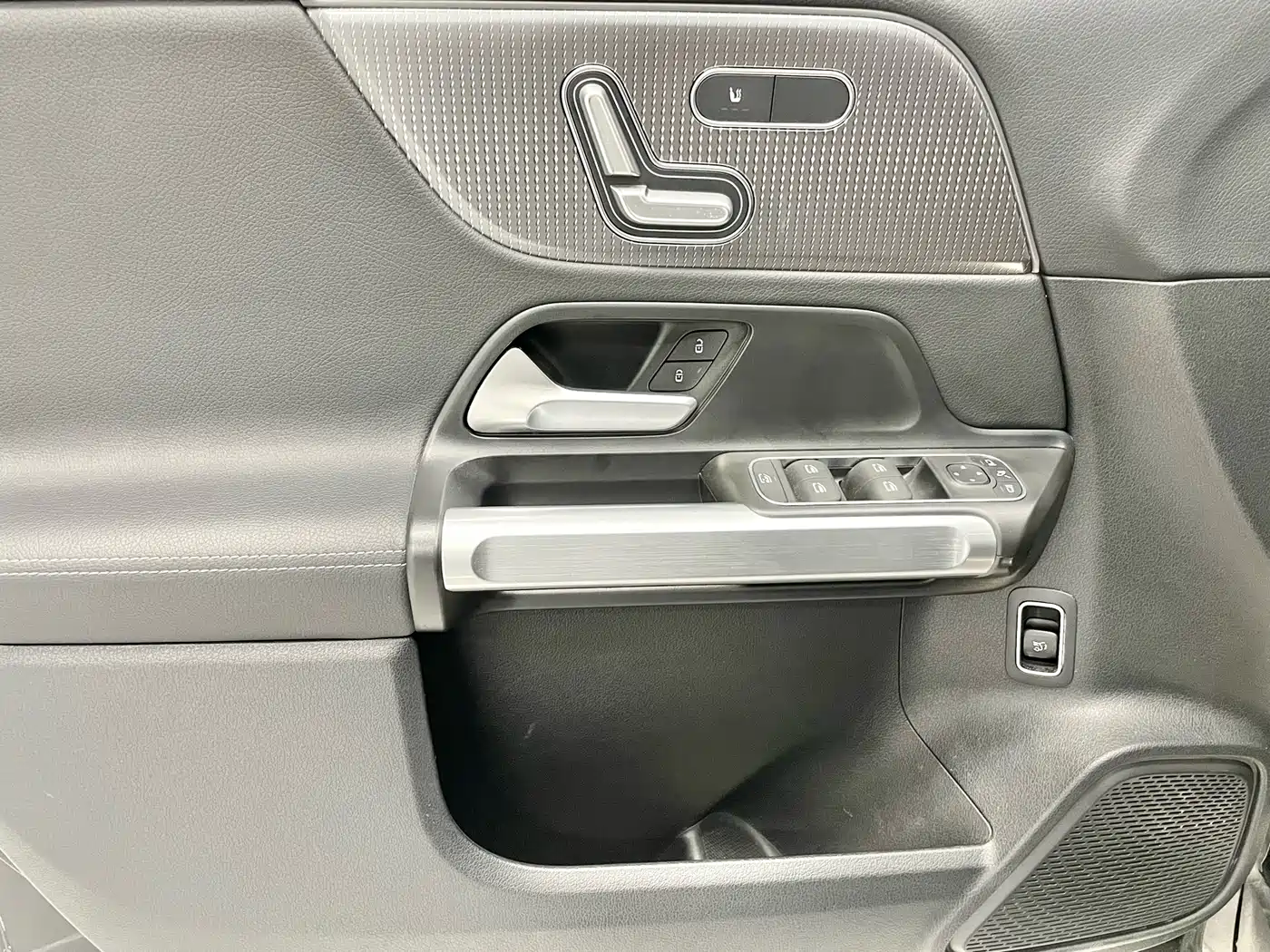 Mercedes-Benz GLB 2023 GLB 220 Style фото 7