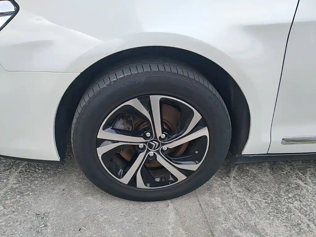 Фото 23 - Citroën C5