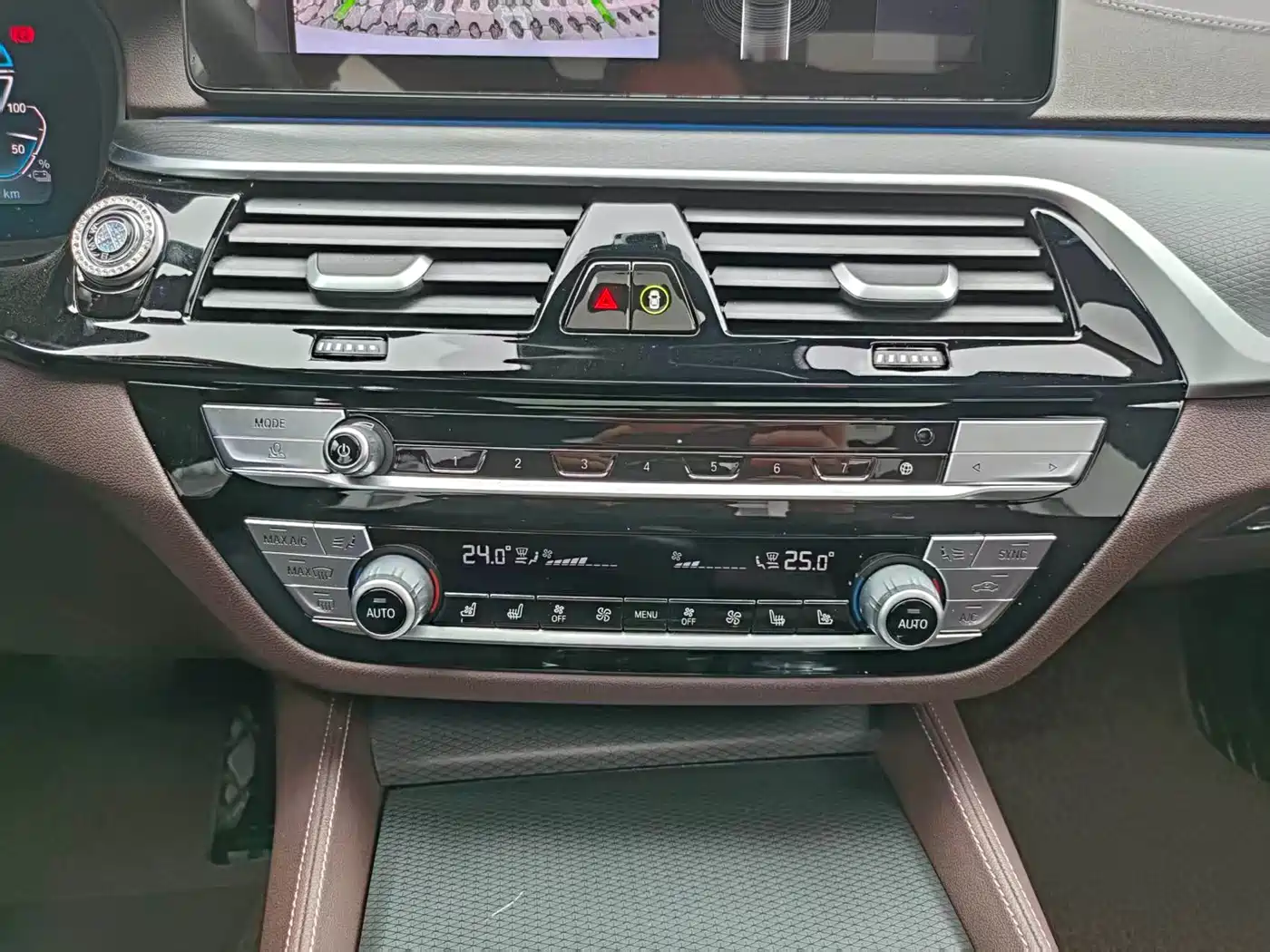 BMW 5 Series New Energy 2022 Facelift II 535Le Pioneer Edition M Sport Package фото 15
