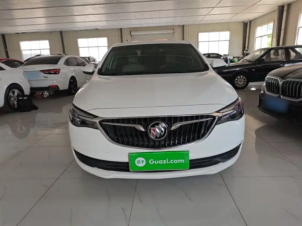 Buick Excelle 2021 Exemplar 1.5L Auto Elite фото 3