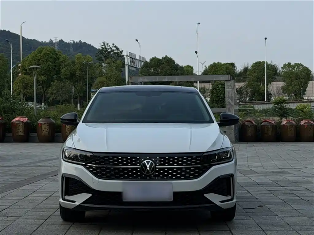 Volkswagen Lavida 2023 280TSI DSG Starlight Comfort Edition фото 7