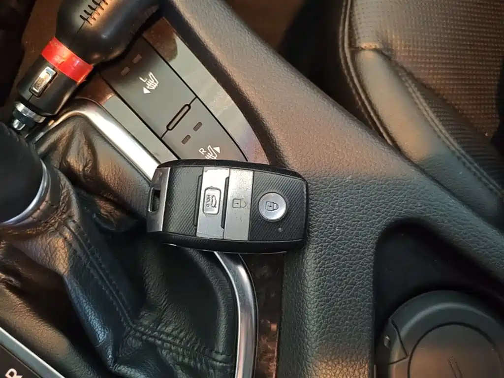 Kia K5 2014 2.0L Automatic LUXURY фото 9