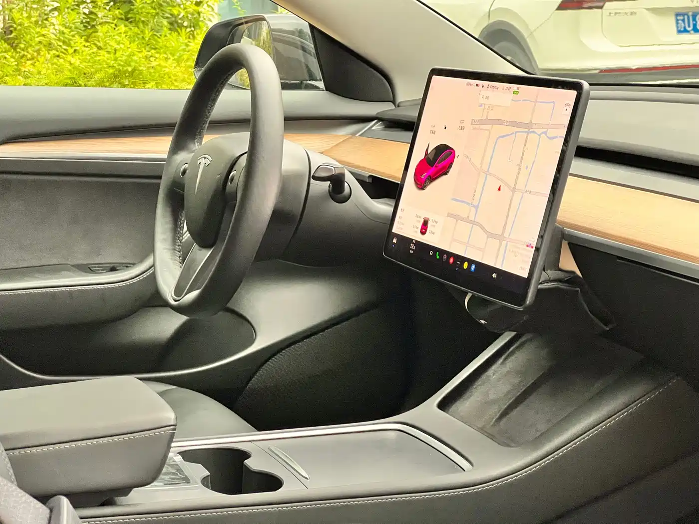 Фото 12 - Tesla Model 3
