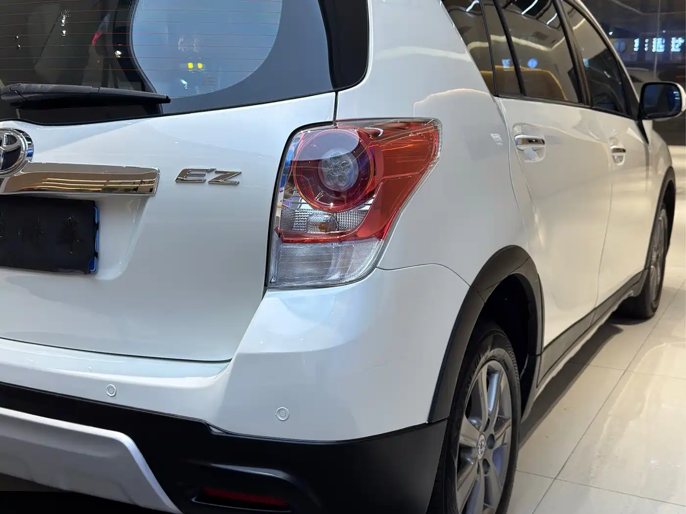 Toyota E'Z 2015 180E CVT Crossover Edition фото 25