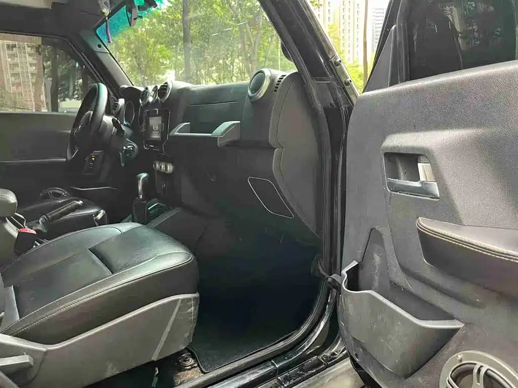 BAIC ORV Beijing Offroad BJ40 2016 Model 40L 2.3T Automatic 4WD Exclusive фото 8