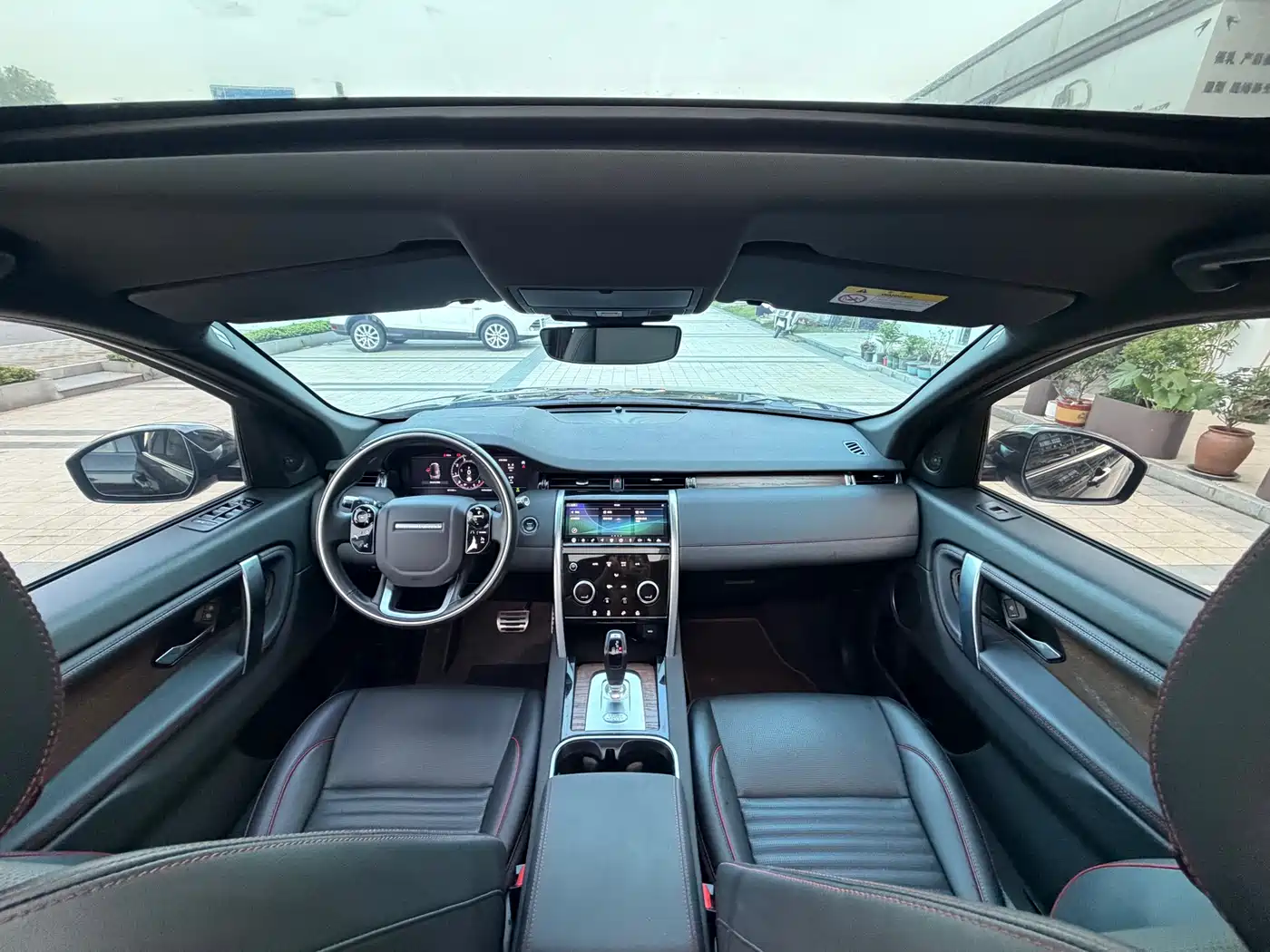 LAND ROVER DISCOVER SPORTS