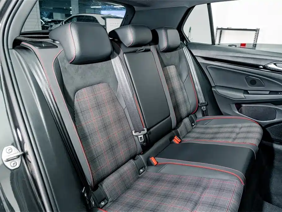 Volkswagen Golf GTI 2023 380TSI DSG GTI фото 23