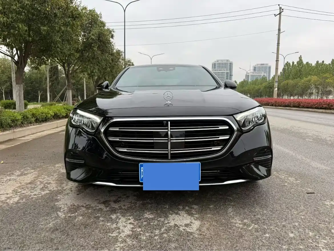 Mercedes-Benz E-Class 2024 Model E 300 L Luxury фото 2