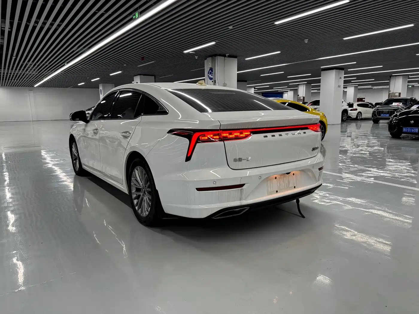 Фото 11 - Besturn B70