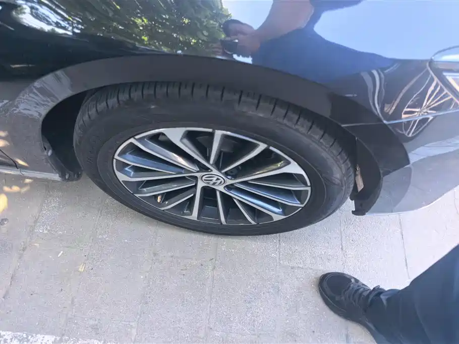 Volkswagen Magotan 2020 330TSI DSG Luxury фото 6
