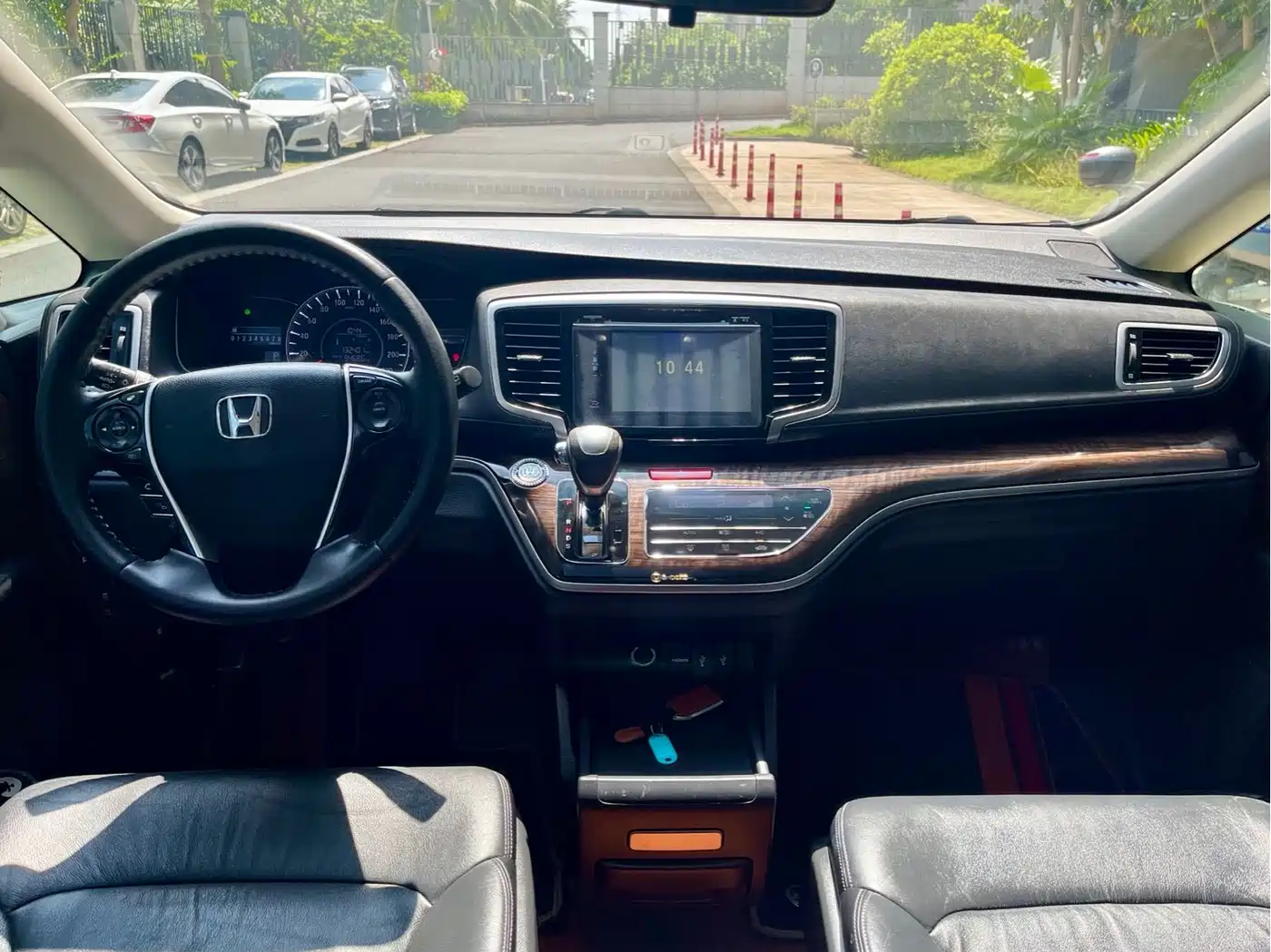 Фото 5 - Honda Odyssey