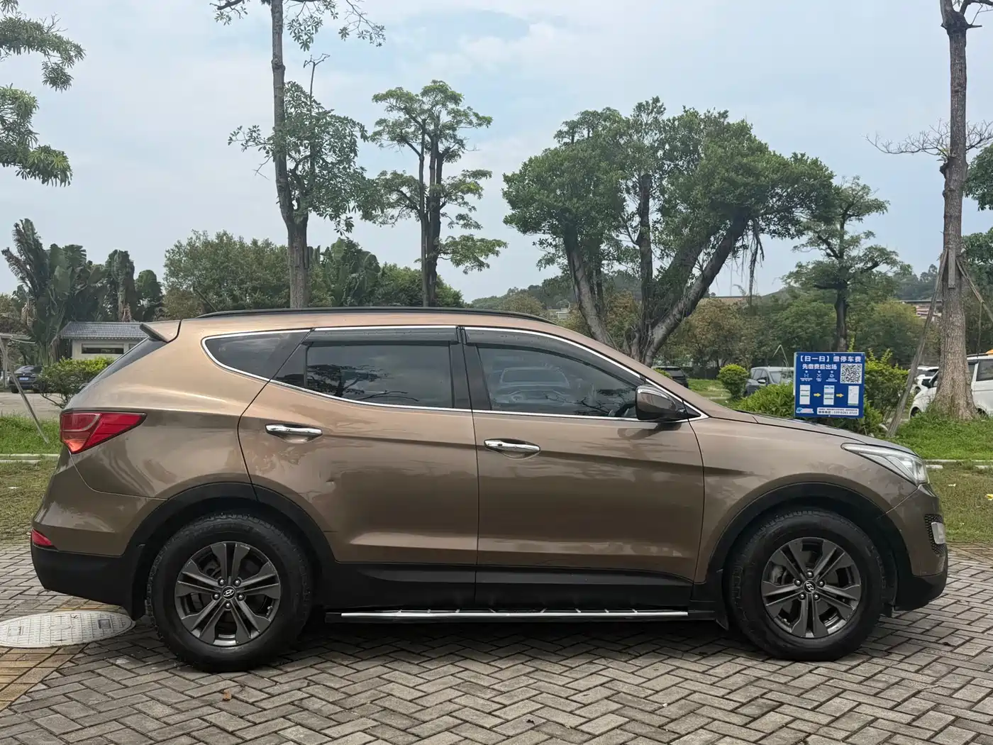 Hyundai Santa Fe 2013 Model 2.4L Automatic 4WD Smart фото 6