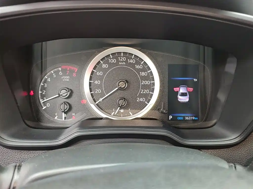 Toyota Levin 2021 185T CVT Sport Edition фото 8
