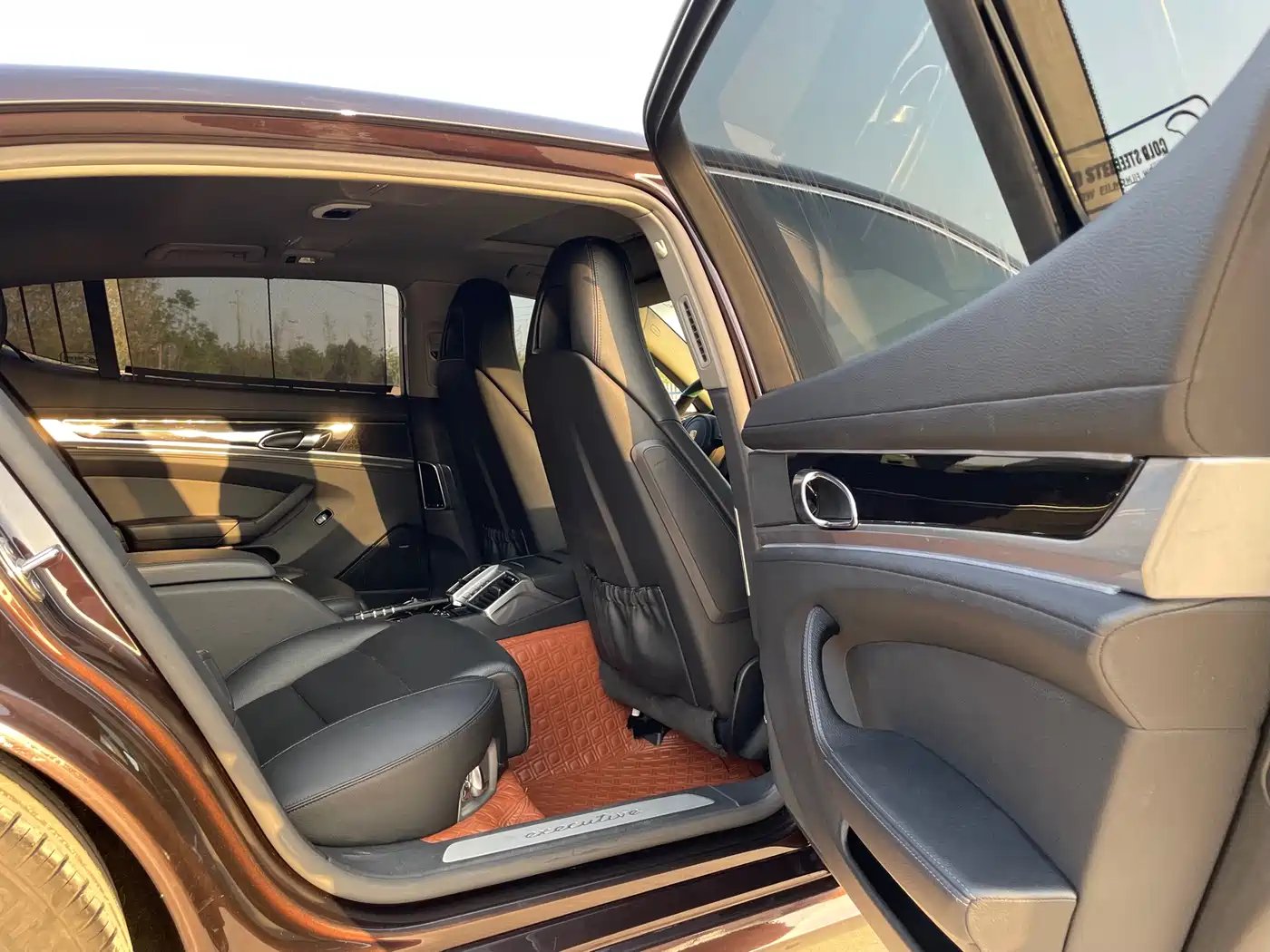 Porsche Panamera 2016 Panamera Executive Edition 3.0T фото 9